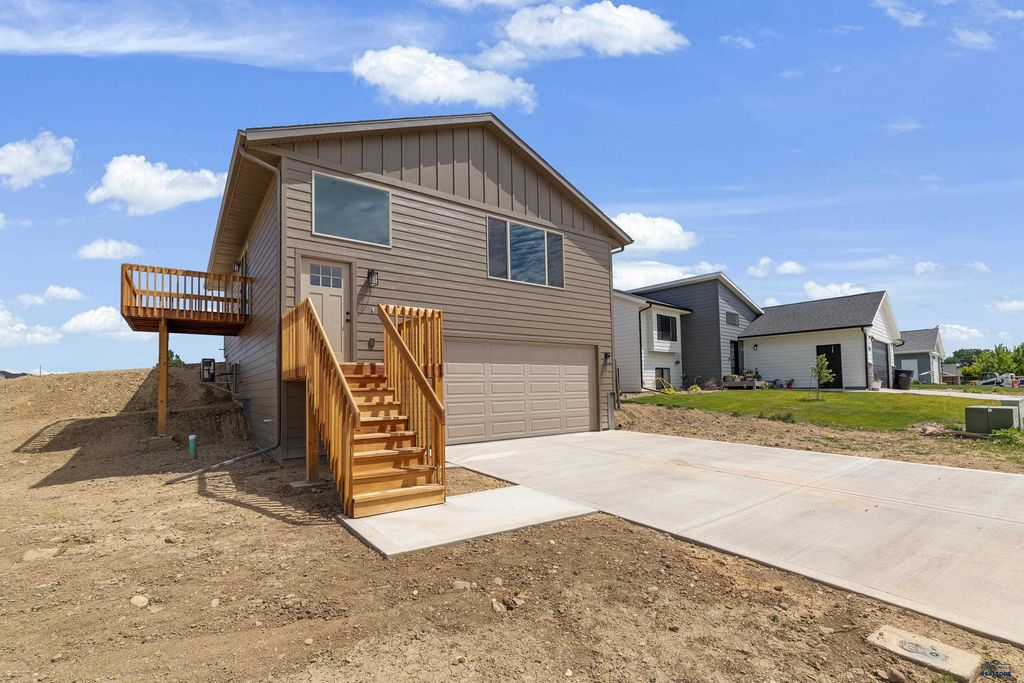 4248 PATRICIA ST, Rapid City, SD 57703