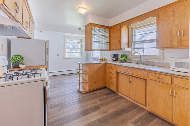 591 36th Avenue NE, Minneapolis, MN 55418