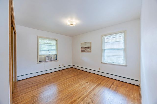 591 36th Avenue NE, Minneapolis, MN 55418
