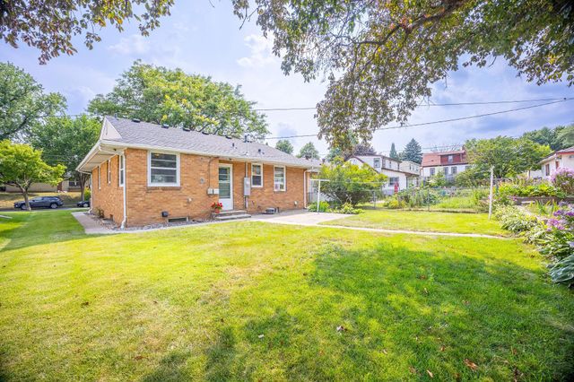 591 36th Avenue NE, Minneapolis, MN 55418