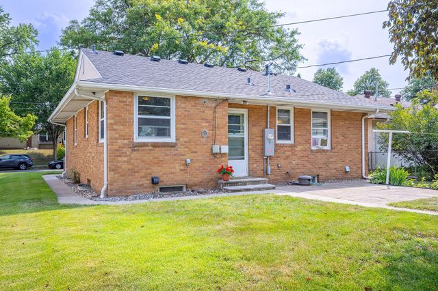 591 36th Avenue NE, Minneapolis, MN 55418