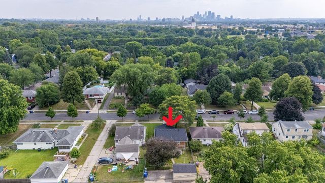 591 36th Avenue NE, Minneapolis, MN 55418