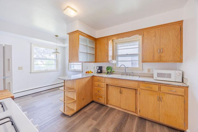 591 36th Avenue NE, Minneapolis, MN 55418