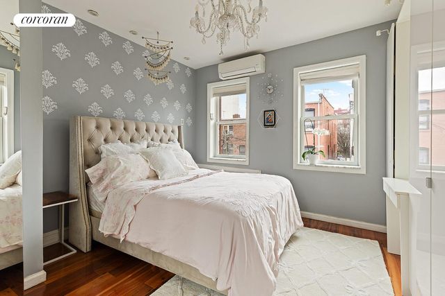 46 GATLING Place, New York City, NY 11209