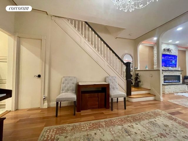 46 GATLING Place, New York City, NY 11209