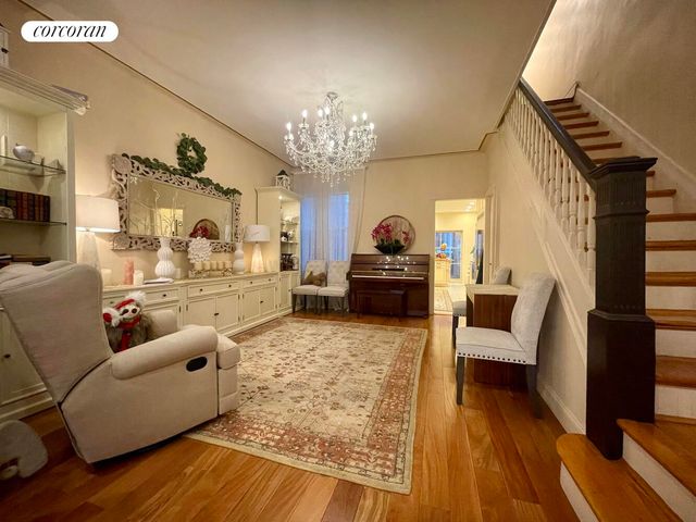 46 GATLING Place, New York City, NY 11209