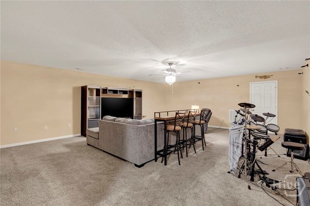 328 Stonebridge Circle, Savannah, GA 31419