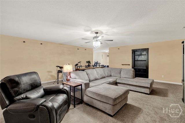 328 Stonebridge Circle, Savannah, GA 31419