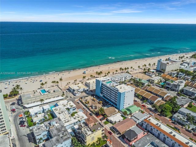 300 Van Buren Street, Hollywood, FL 33019