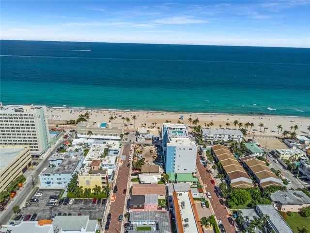 300 Van Buren Street, Hollywood, FL 33019