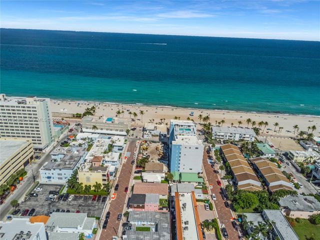 300 Van Buren Street, Hollywood, FL 33019