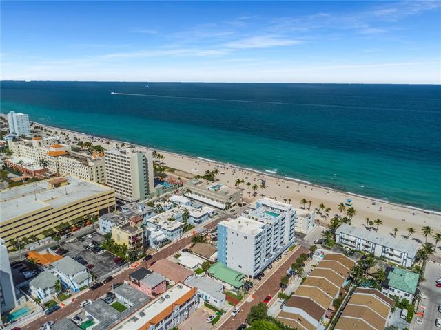 300 Van Buren Street, Hollywood, FL 33019