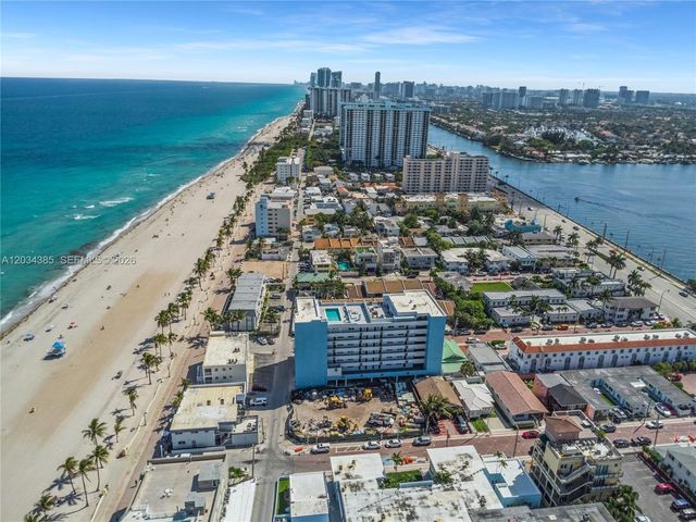 300 Van Buren Street, Hollywood, FL 33019