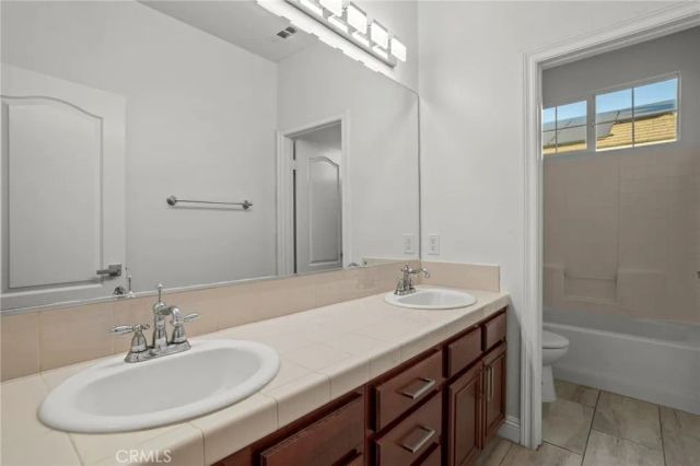 12 Via De La Valle, Lake Elsinore, CA 92532