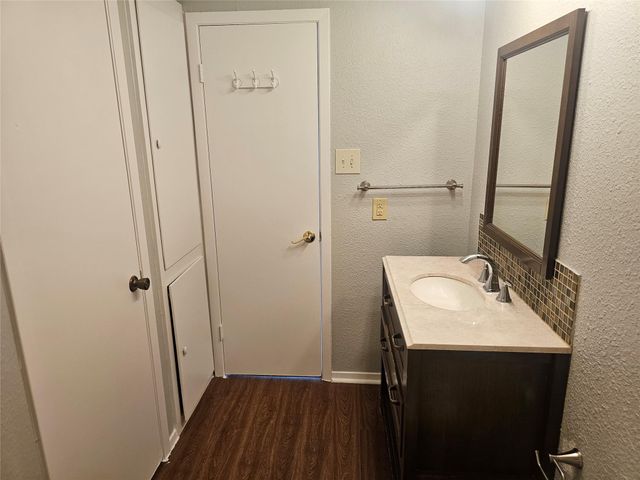 4908 Barkbridge TRL, Austin, TX 78744