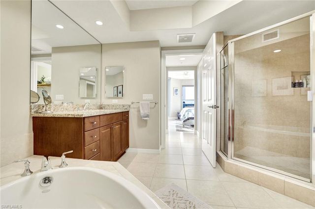 1065 Borghese LN # 304, Naples, FL 34114