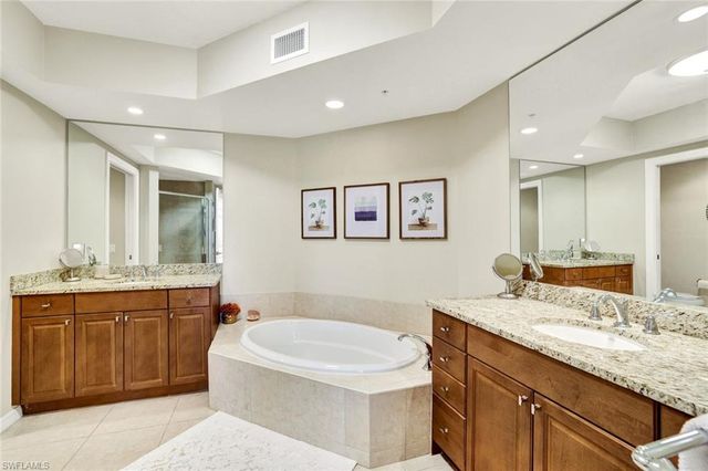 1065 Borghese LN # 304, Naples, FL 34114