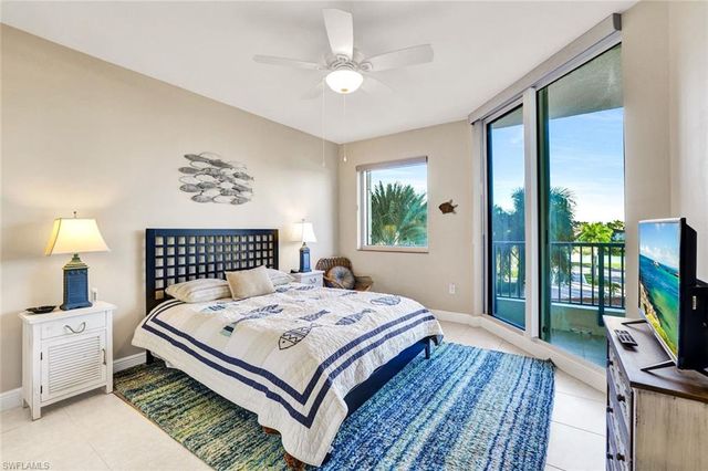 1065 Borghese LN # 304, Naples, FL 34114