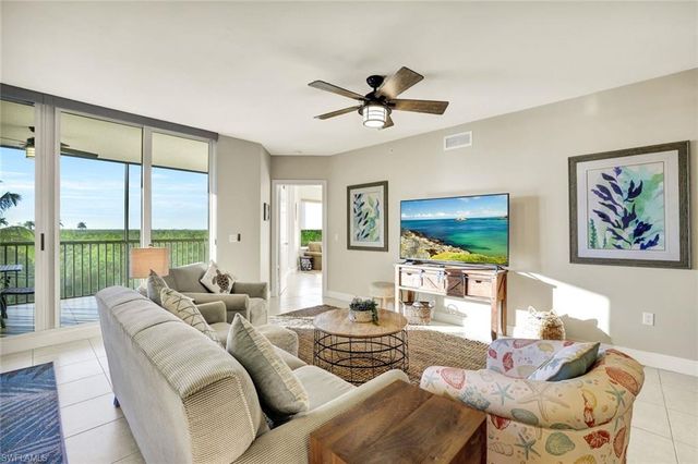 1065 Borghese LN # 304, Naples, FL 34114