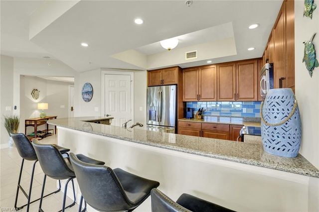 1065 Borghese LN # 304, Naples, FL 34114