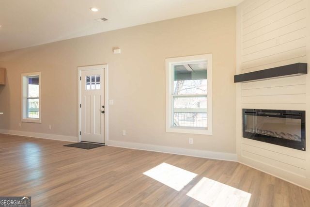 34 Elm Street, Aragon, GA 30104