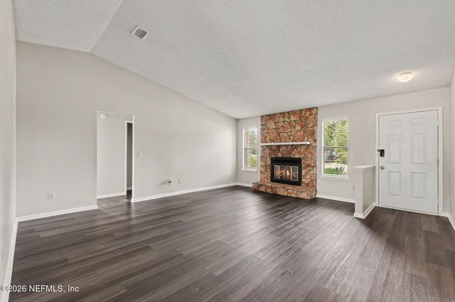 7986 SHIRCLIFF Drive, Jacksonville, FL 32210