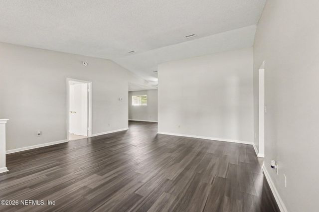 7986 SHIRCLIFF Drive, Jacksonville, FL 32210