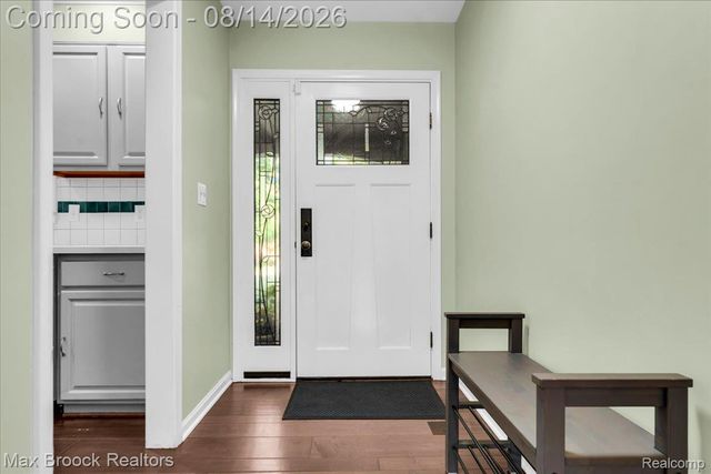 4197 Orchard Hill Drive, Bloomfield Charter Township, MI 48304