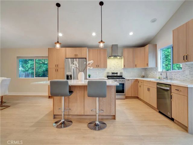 17961 Martha Street, Encino, CA 91316