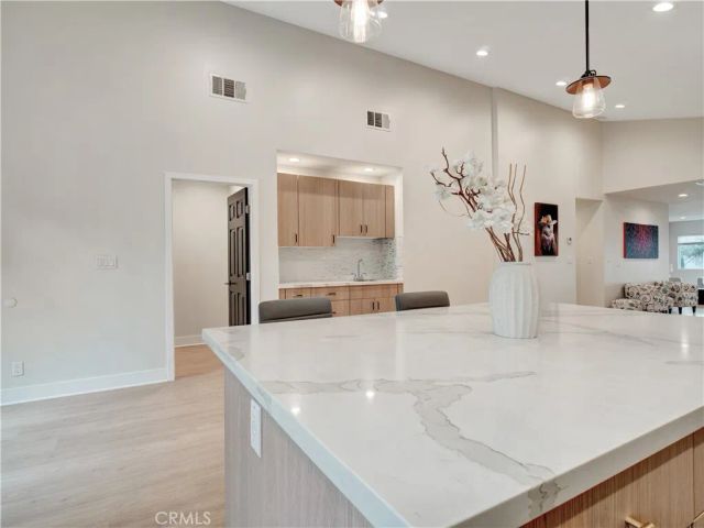 17961 Martha Street, Encino, CA 91316