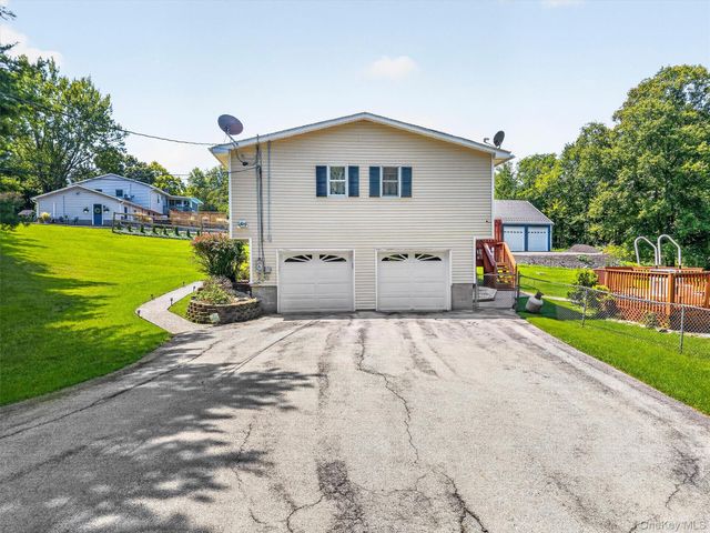 45 Brola Road, Middletown, NY 10940