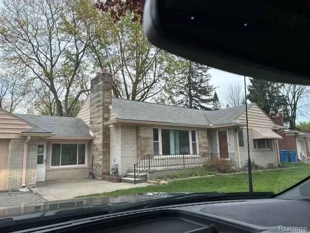 6766 Parkway Circle, Dearborn Heights, MI 48127