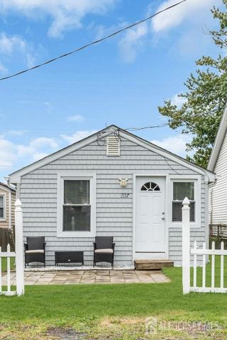337 Shoreland Circle, Old Bridge, NJ 08879