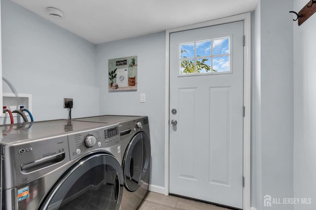 337 Shoreland Circle, Old Bridge, NJ 08879