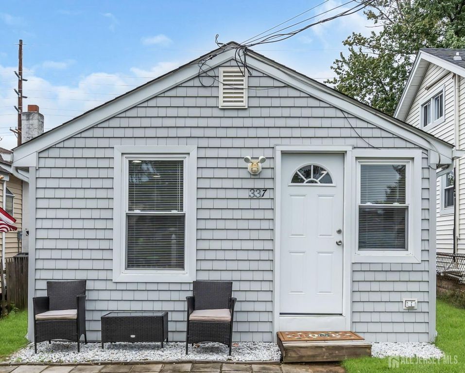 337 Shoreland Circle, Old Bridge, NJ 08879