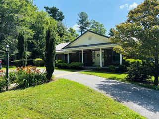 328 Melody Lane, Saluda, NC 28773