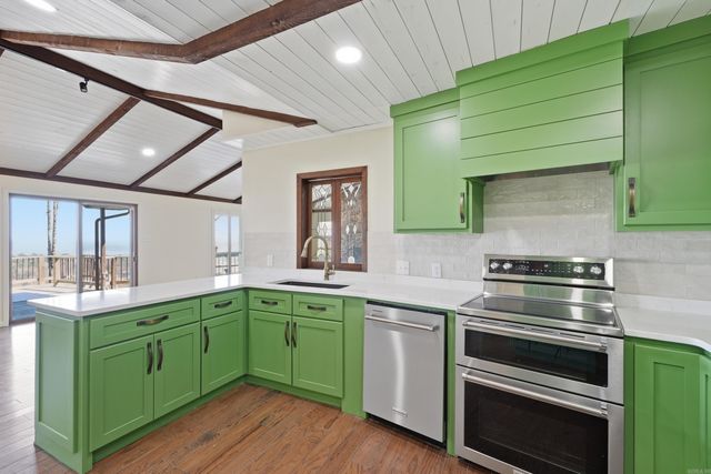 265 Pine Hill Road, Fairfield Bay, AR 72088