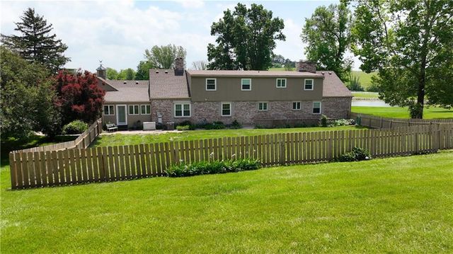 450 Ruth Ewing Road, Liberty, MO 64068