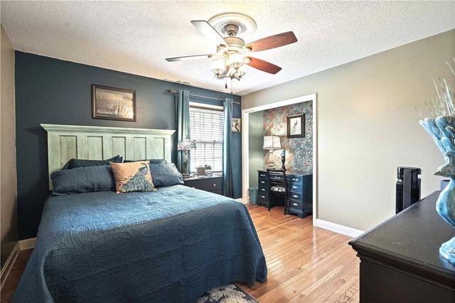 450 Ruth Ewing Road, Liberty, MO 64068