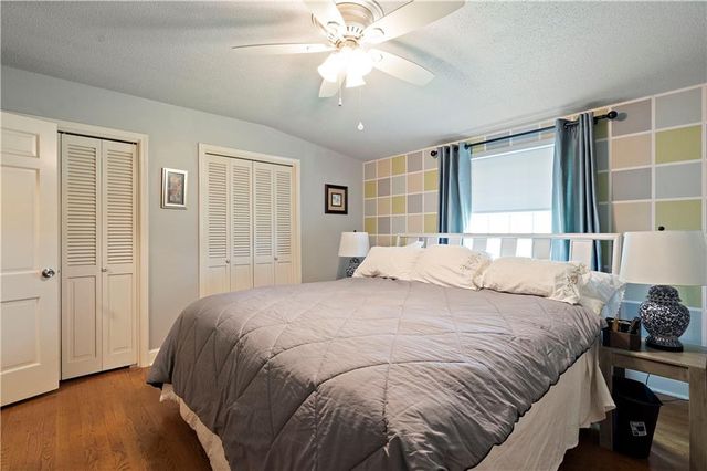 450 Ruth Ewing Road, Liberty, MO 64068