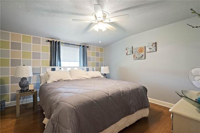 450 Ruth Ewing Road, Liberty, MO 64068