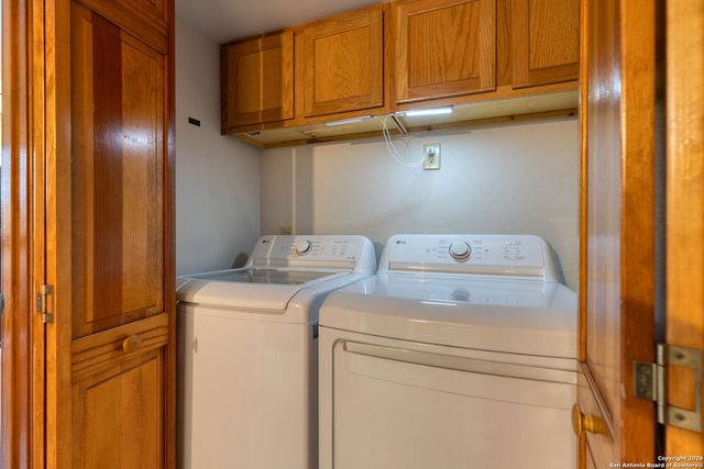 8655 Datapoint Dr Apt 506, San Antonio, TX 78229