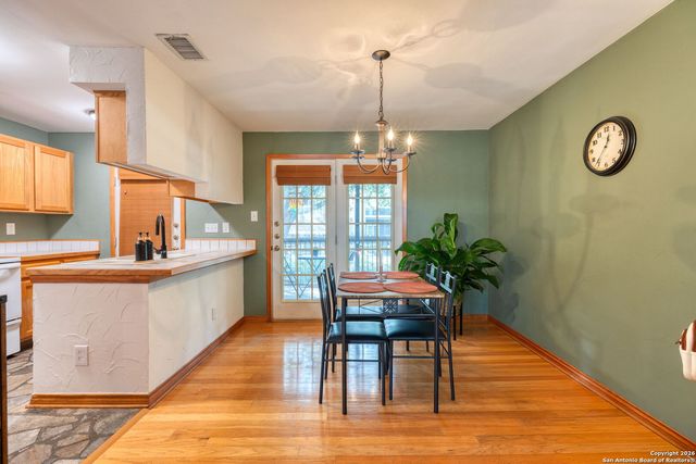 8655 Datapoint Dr Apt 506, San Antonio, TX 78229