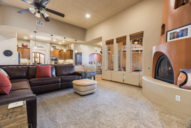 3605 Greystone Ridge Drive SE, Rio Rancho, NM 87124