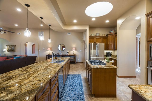 3605 Greystone Ridge Drive SE, Rio Rancho, NM 87124