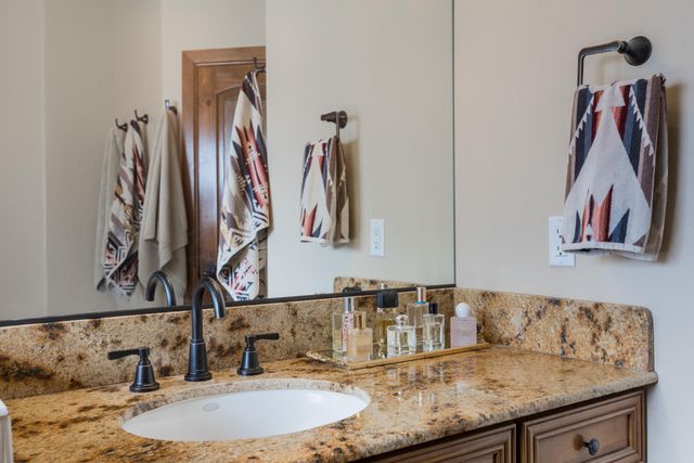 3605 Greystone Ridge Drive SE, Rio Rancho, NM 87124