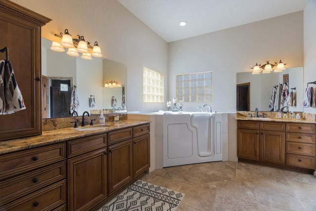 3605 Greystone Ridge Drive SE, Rio Rancho, NM 87124