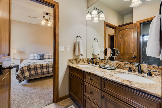 3605 Greystone Ridge Drive SE, Rio Rancho, NM 87124