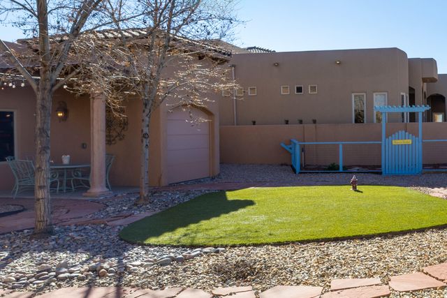 3605 Greystone Ridge Drive SE, Rio Rancho, NM 87124