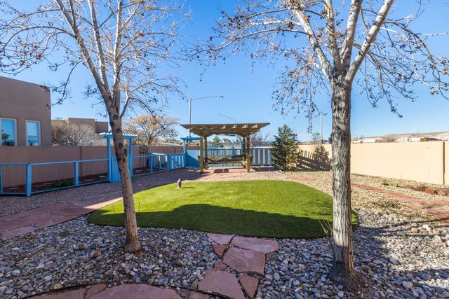 3605 Greystone Ridge Drive SE, Rio Rancho, NM 87124